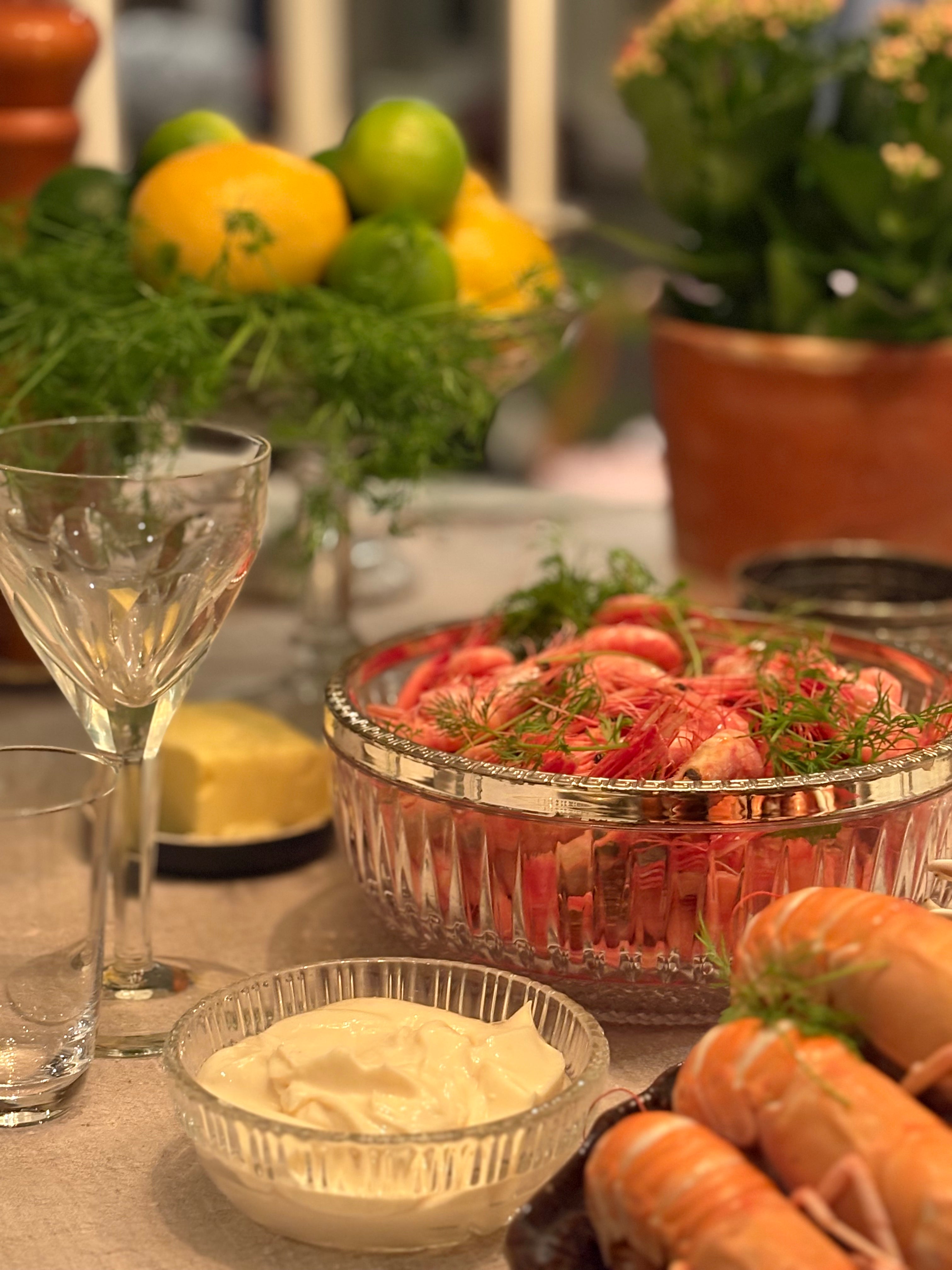 Glassbolle med sølvkant